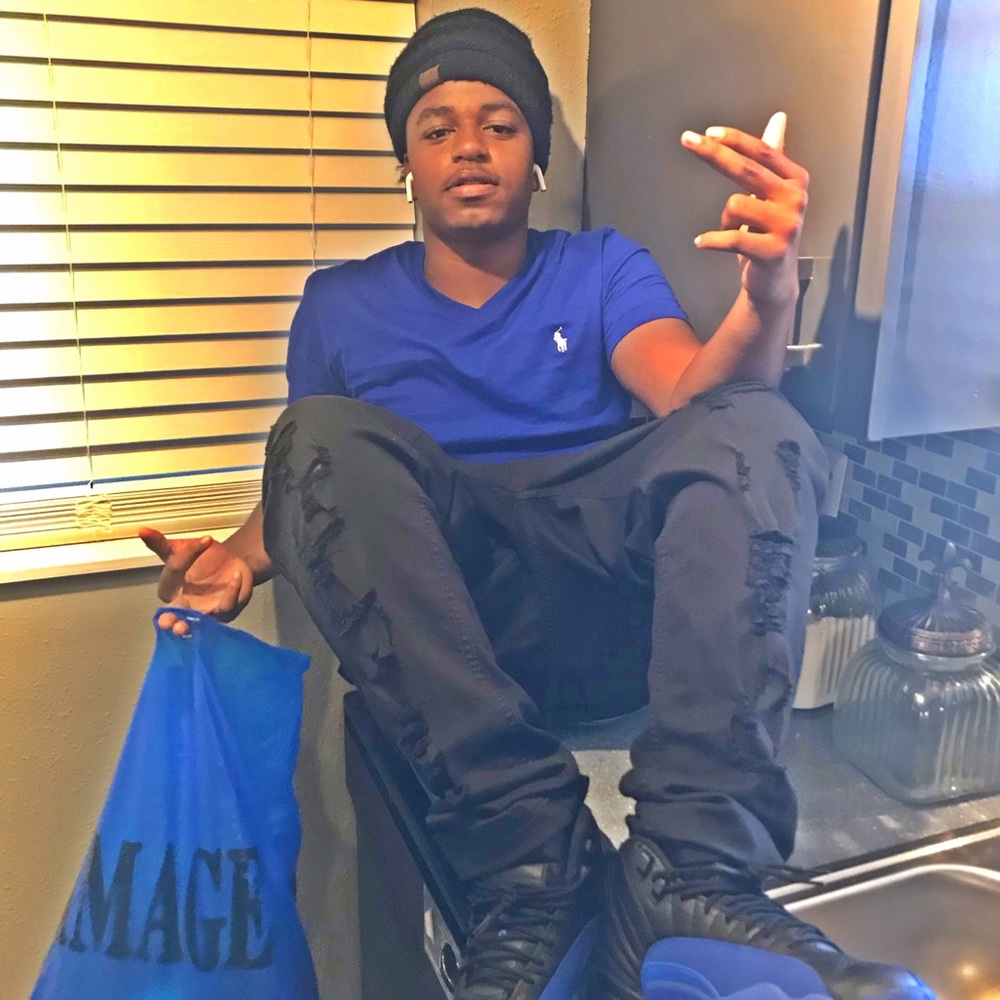 Meet your Posher, La